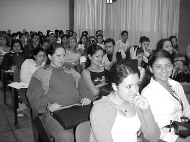 Estudiantes de la ULA Táchira (Foto: Marlene Otero S.) Estudiantes de la ULA Táchira (Foto: Marlene Otero)