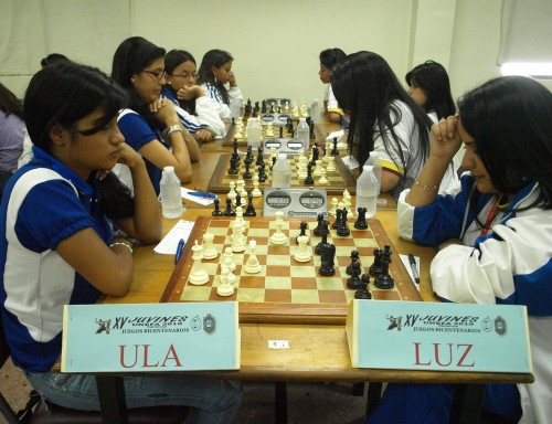 Las facultades de la ULA también competirán en ajedrez en los Juegos Internos ULA 2013. (Foto: Ramón Pico)
