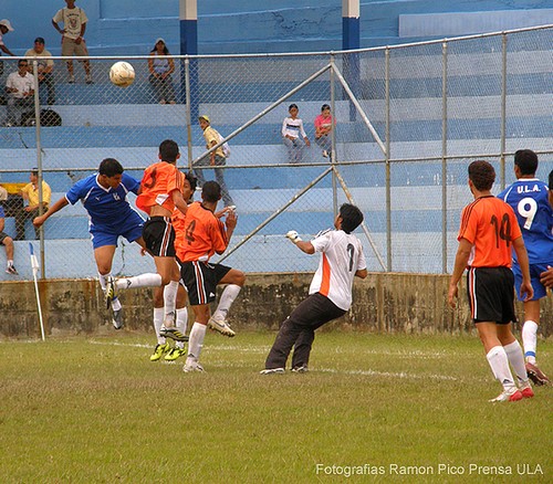 fútbol universitario