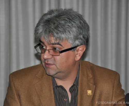 Profesor Argimiro Castillo Gandica, decano de la Facultad de Arquitectura y Diseño. (Foto: Ramón Pico)