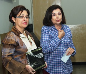 Marisol García y Carmen Teresa Alcalde La profesora Marisol García presentará un panorama sobre las investigaciones desarrolladas en el país.