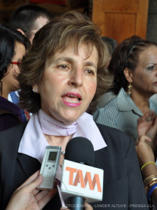 La profesora Patricia Rosenzweig Levy expresó que era la primera vez que se entregaba esta condecoración a jóvenes profesores de la ULA.