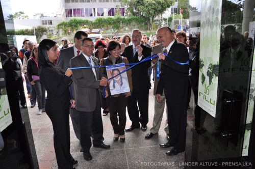 Este viernes 14 de junio fue inaugurada formalmente la Filu 2013 en los espacios del Centro de Convenciones Mucumbarila (Foto Lánder Altuve)
