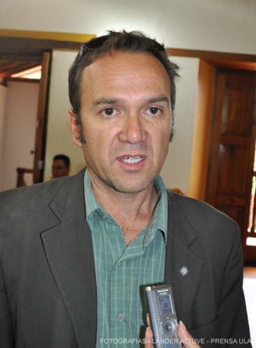 Dionis Dávila, secretario general de Siprula, indicó que el proyecto beneficia al colectivo universitario. (Foto: Lánder Altuve)