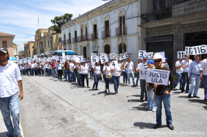 Cadena humana en defensa de la autonomía universitaria de ULA. (Fotografía: Lánder Altuve)