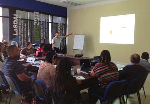 Integrantes de Fundelec participan en este Diplomado en Robótica en la ULA. (Foto: Cortesía de Nadia González)