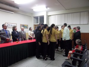 La interpretación de los himnos y cantos de villancicos correspondió al Coro de la ULA Táchira (Foto: Dariana Rincón)