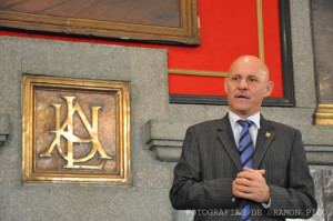 “Sean rebeldes, sigan transformando el mundo, sean críticos que el futuro está en sus manos, no tengan miedo”