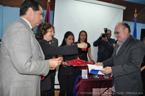 Bautizo de los libros de la Serie Menor y Serie Mayor, auspiciado por el Banco Central de Venezuela y que contó con el apoyo del Consejo de Publicaciones de la ULA y la Cátedra ULA-BCV (Foto Lander Altuve)
