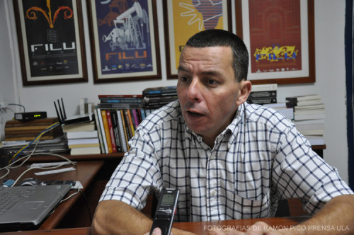 José Antonio Rivas Leone, director del Consejo de Publicaciones de la ULA (Foto Ramón Pico)