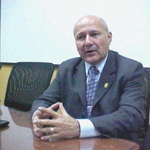 El coordinador académico de la ULA Táchira, doctor Adrián Contreras.