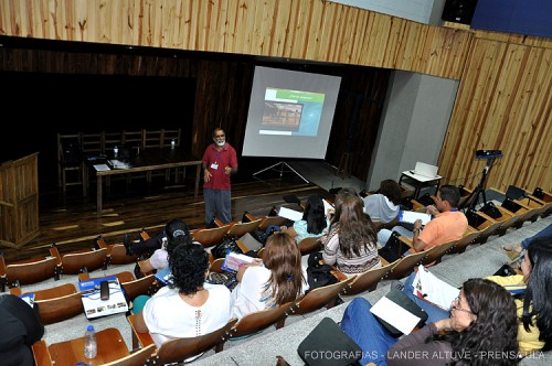 En el Auditorio de la Facultad de Ingeniería se ofreció este primer módulo del diplomado. (Foto: Lánder Altuve)