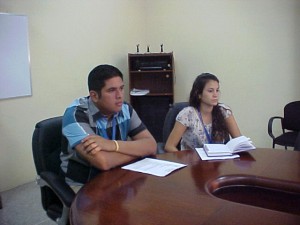 Nuevos representantes estudiantiles ante el Consejo de Núcleo en el Táchira, bachilleres Sylvia Rugeles y Diego Bezones)