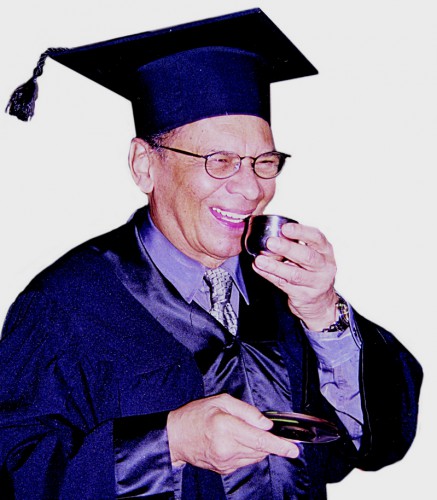 En el 2002 Zapata recibió el Honoris Causa en el Aula Magna de la Universidad de Los Andes. (Foto Archivo Prensa ULA)